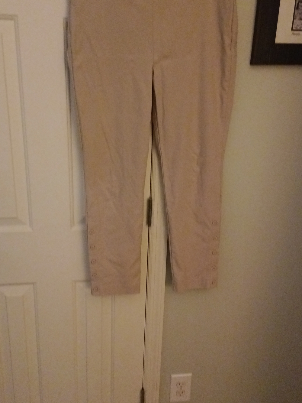 Chico's Beige/Tan Slim Crop Pants
